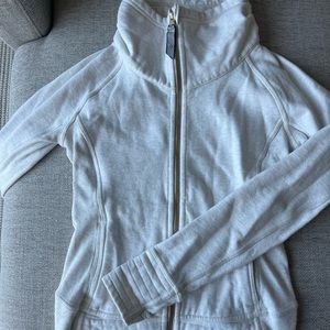 Lulu zip up